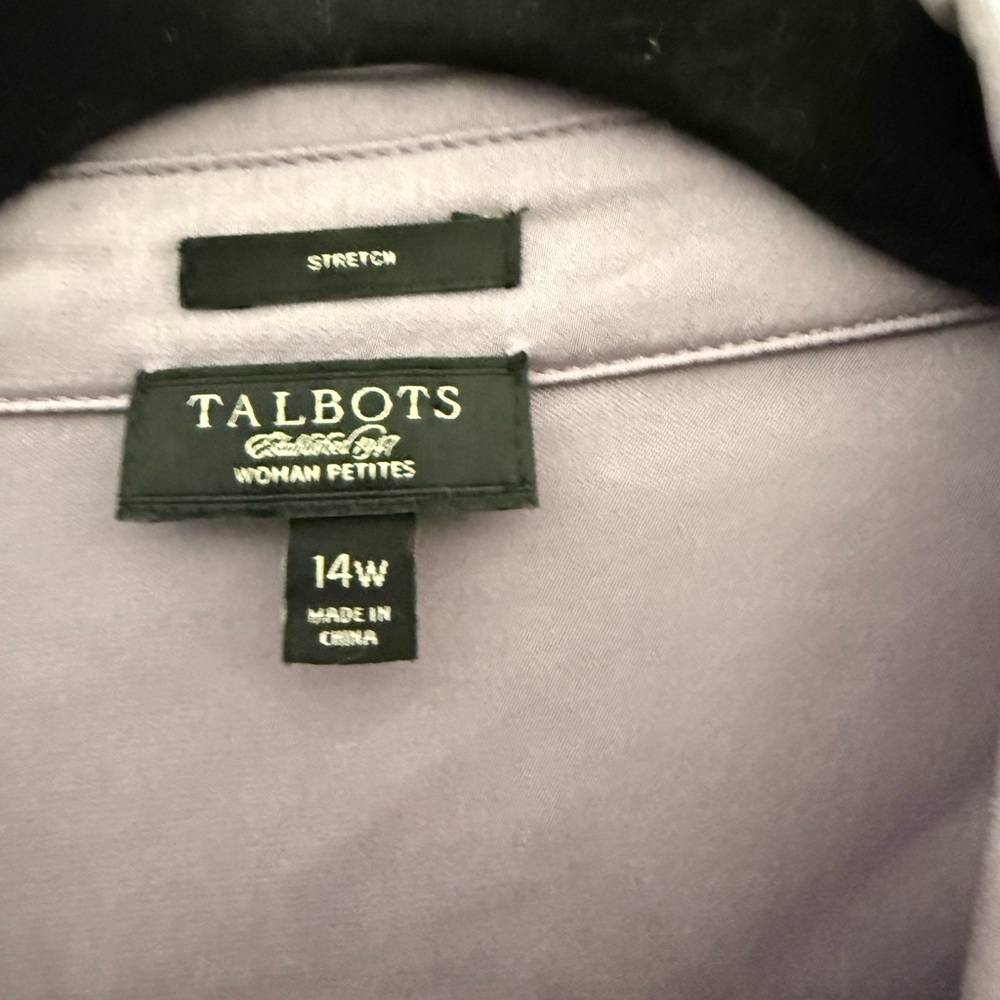Talbots. Lilac Silk-Blend Button Front Shirt. PTP 22”. Length 23” - Picture 3 of 3